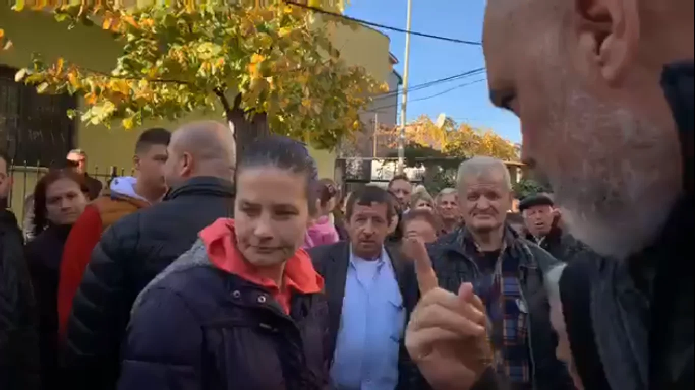 Gjykata Administrative ndalon Bashkinë e Tiranës të prishë pallatet e (pa)dëmtuara nga tërmeti në Kombinat