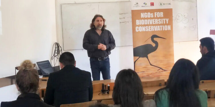 Organizatat për mbrojtjen e biodiversitetit zhvilluan leksionin e hapur me studentët e Universitetit të Elbasanit