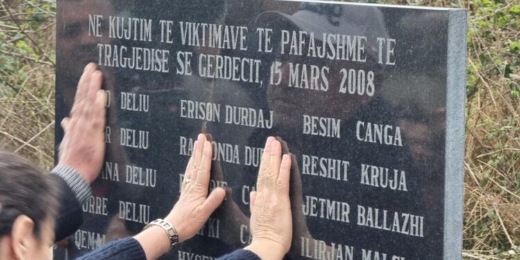 Qeveria miraton dëmshpërblimin e urdhëruar nga Strasburgu për pengimin e ngritjes së akuzave ndaj Fatmir Mediut, të familjes Durdaj dhe 15 të plagosurve nga tragjedia e Gërdecit