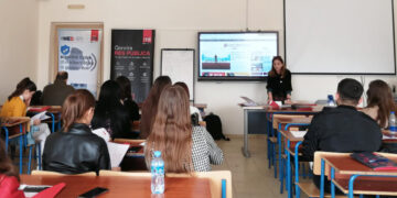 Qendra “Res Publica” realizoi trajnimin “Siguria fizike dhe kibernetike e gazetarëve” me studentët e gazetarisë