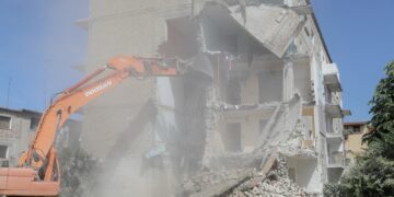 Beteja ligjore e të prekurve nga procesi i Rindërtimit rrëzoi mitin se administrata është e pathyeshme nga pushteti gjyqësor