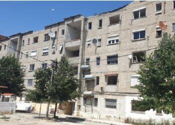 Gjykata i thotë “Stop” vendimit të Këshillit Bashkiak Tiranë për prishjen e pallatit nr. 5, rruga “Ferit Xhajko”